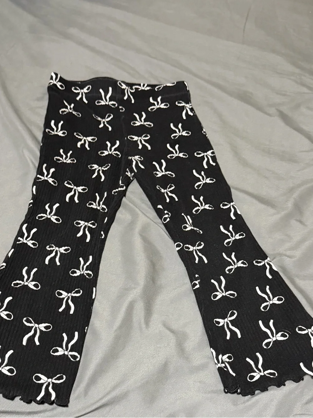 Leopard Print & Black Bow Accent Leggings